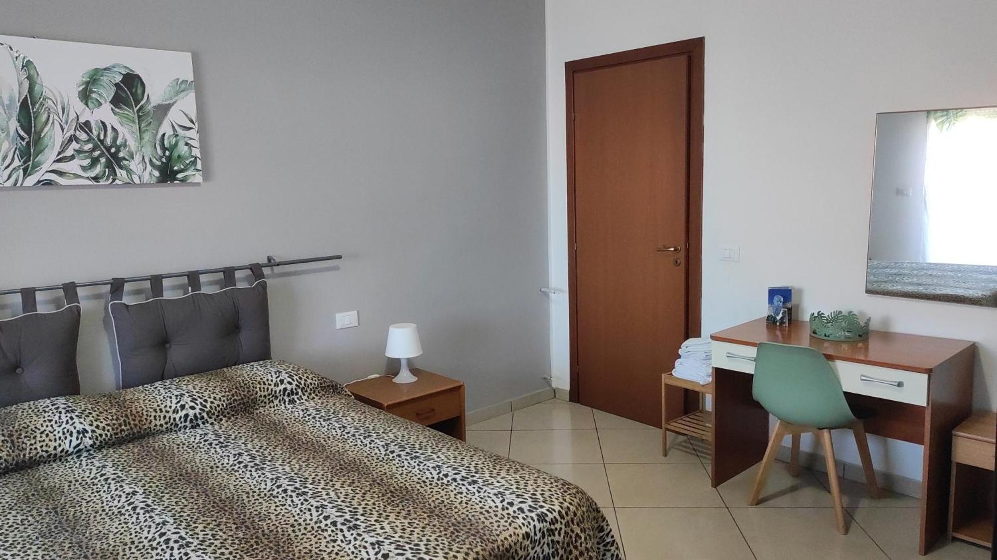 Bed And Breakfast Oasi เรจโจ ดี คาลาเบีย ห้อง รูปภาพ